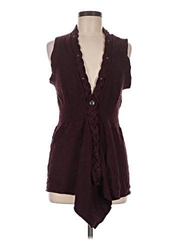Fylo Sleeveless Blouse (view 1)
