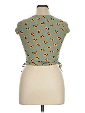 Lily Bleu Sleeveless Blouse (view 2)