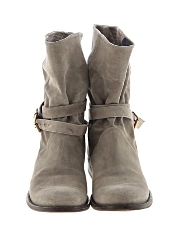 Burberry Boots (view 2)