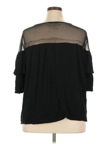 Green Envelope 3/4 Sleeve Top (view 2)