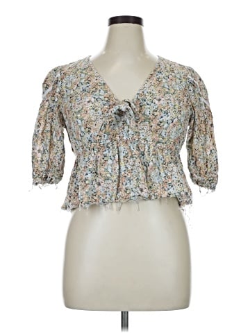 True Craft 3/4 Sleeve Blouse (view 1)