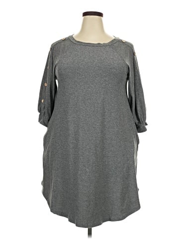 emerald 3/4 Sleeve Top (view 1)