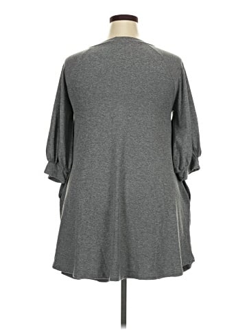 emerald 3/4 Sleeve Top (view 2)