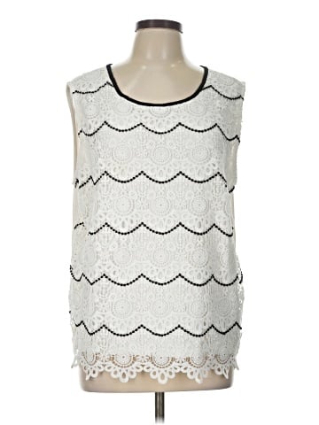 Fylo Sleeveless Blouse (view 1)