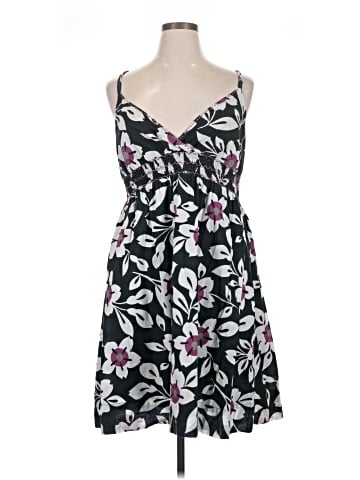 Elle Casual Dress (view 1)