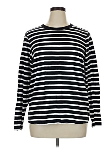 Old Navy Long Sleeve T-Shirt (view 1)