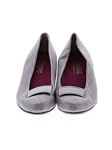 Munro American Heels (view 2)