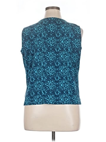 St. John's Bay Tank Top (view 2)