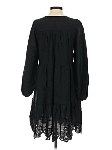 Old Navy Casual Dress (view 2)