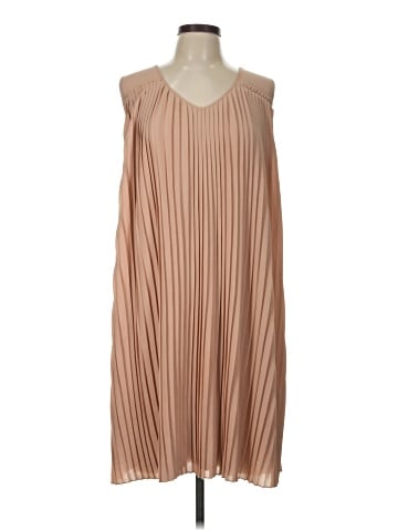 Neiman Marcus Casual Dress (view 1)