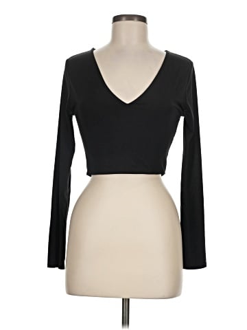 PrettyLittleThing Long Sleeve T-Shirt (view 1)