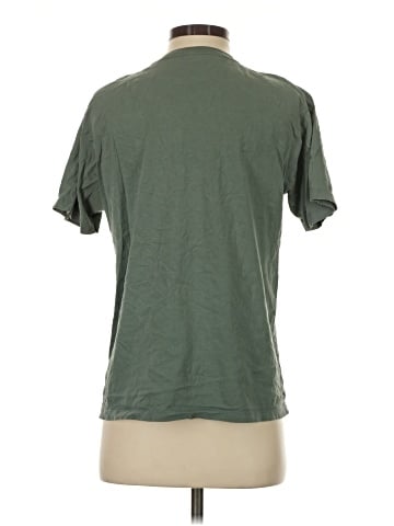 Uniqlo Short Sleeve T-Shirt (view 2)