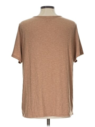 LUXE Short Sleeve Top (view 2)