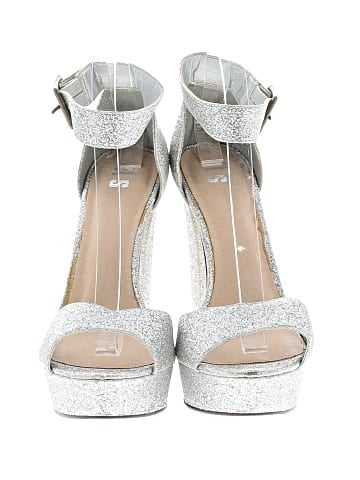 It's Sandals (view 2)