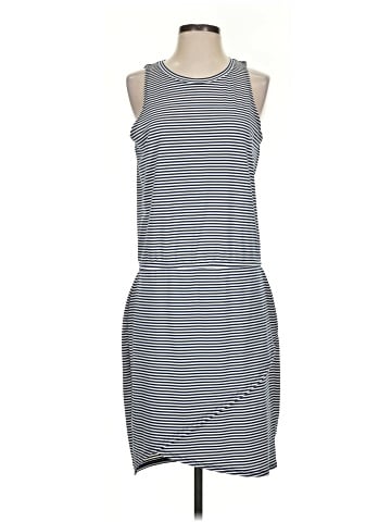 Vineyard Vines Casual Dress (view 1)