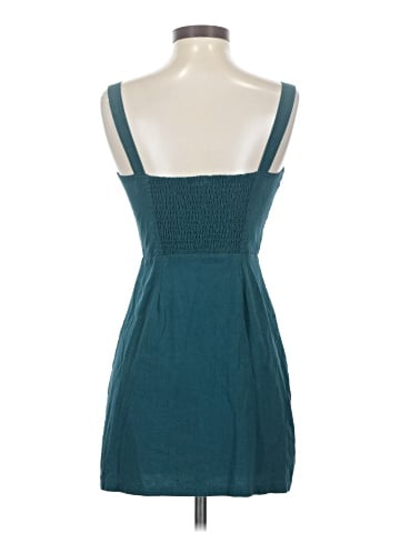 Me To We Sleeveless Button-Down Shirt (view 2)