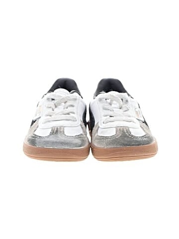Puma Sneakers (view 2)