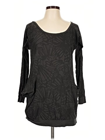 FLY London 3/4 Sleeve T-Shirt (view 1)