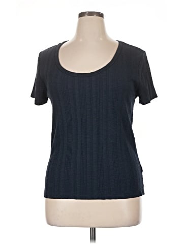 Dylan Short Sleeve T-Shirt (view 1)