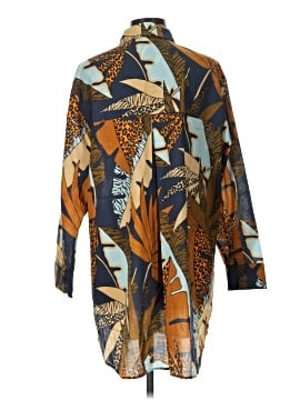 Van Laack 3/4 Sleeve Button-Down Shirt (view 2)
