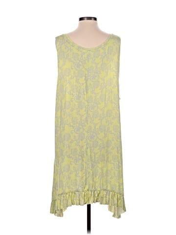 Logo Layers Sleeveless Top (view 2)