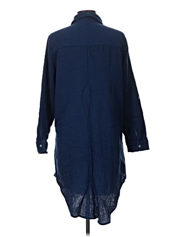 Dreamers 3/4 Sleeve Button-Down Shirt (view 2)