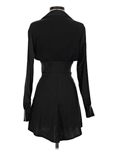 Urban Outfitters Casual Dress (view 2)
