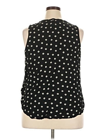 Croft & Barrow Sleeveless Blouse (view 2)