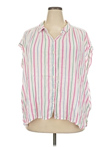 Old Navy Sleeveless Button-Down Shirt (view 1)