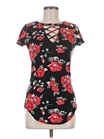 Almost Famous Short Sleeve Top (view 1)