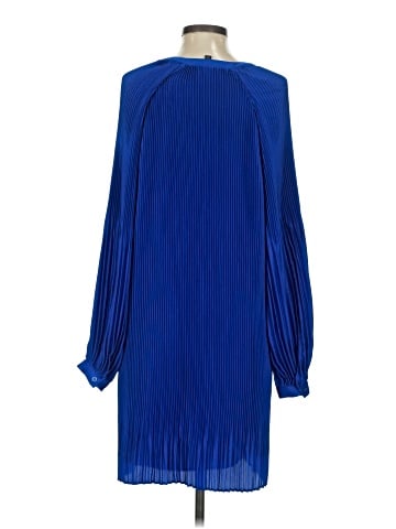 Banana Republic Casual Dress (view 2)