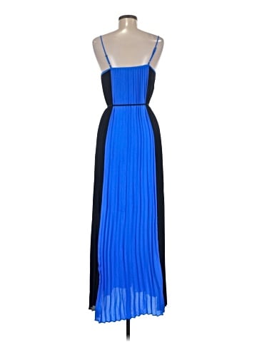 Banana Republic Casual Dress (view 2)