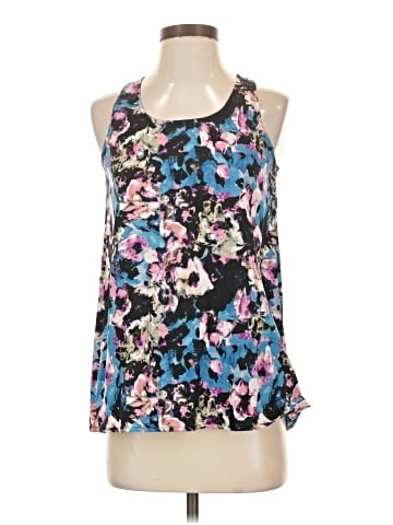 Romeo & Juliet Couture Sleeveless Blouse (view 1)