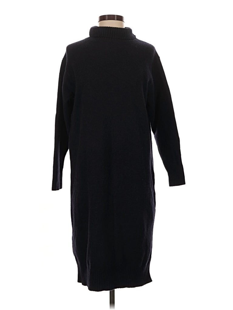 Pre-owned Uniqlo Casual Dress In Black