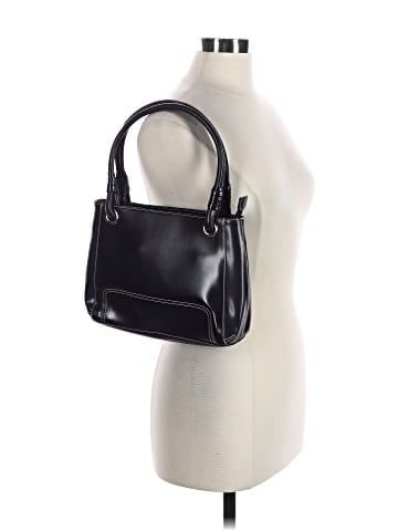 Wilsons Leather Leather Shoulder Bag (view 2)