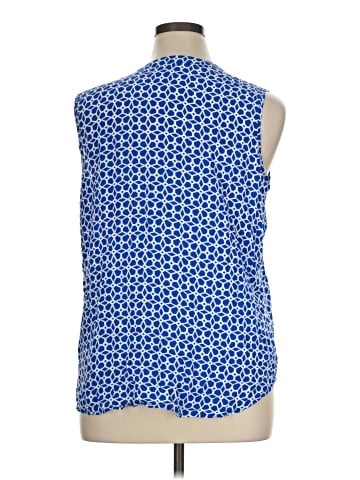 Brina & Em Sleeveless T-Shirt (view 2)