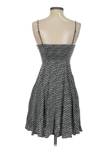 Old Navy Casual Dress (view 2)