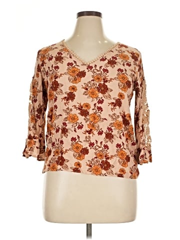 Rusttydustty 3/4 Sleeve Blouse (view 1)