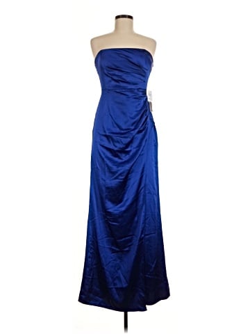 Blondie Nites Cocktail Dress (view 1)