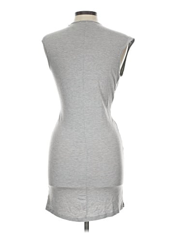 Casual Couture by Green Envelope Sleeveless T-Shirt (view 2)