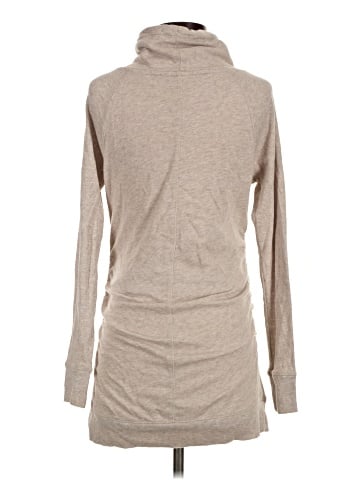 Liz Lange Maternity for Target Long Sleeve Turtleneck (view 2)
