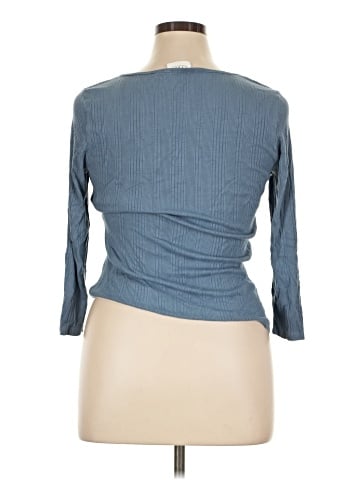 Cyrus 3/4 Sleeve Top (view 2)