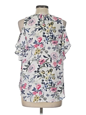 B.wear Sleeveless Blouse (view 2)