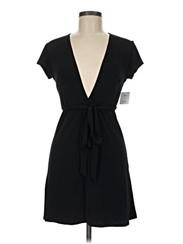 Urban Outfitters Casual Dress (view 1)