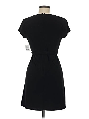Urban Outfitters Casual Dress (view 2)
