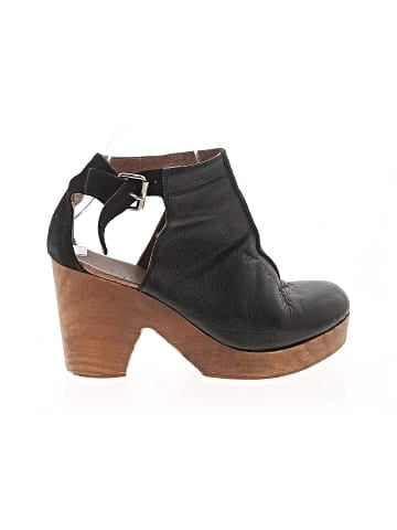 Unbranded Wedges (view 1)