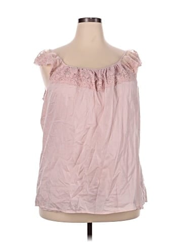 Old Navy Sleeveless Blouse (view 1)