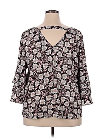 Roz & Ali 3/4 Sleeve Blouse (view 2)