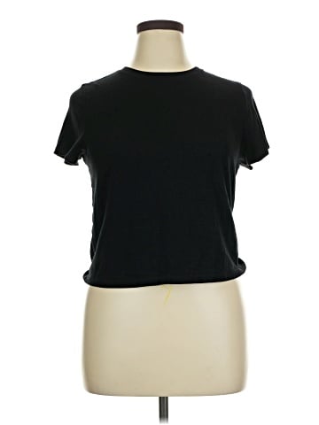 Old Navy Short Sleeve T-Shirt (view 1)