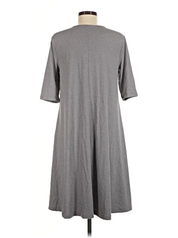 Old Navy Casual Dress (view 2)